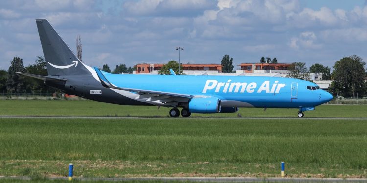 Amazon Looks to Sun Country to Boost Its Cargo Unit