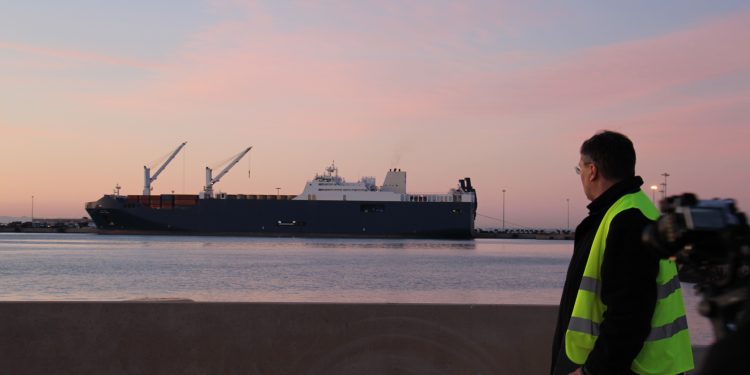 Spain: Saudi cargo ship allowed to dock despite arms to Yemen fears