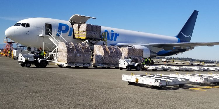 Consultant Insight: Amazon’s logistics network gets the holiday hiccups