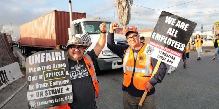 Universal Intermodal drivers at LA, Long Beach ports vote to join Teamsters