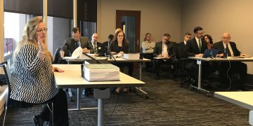 Jon Lender: Lottery unions’ survey indicates low confidence in management. Management knocks survey, and gets raises.