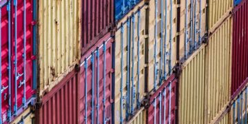 Happier new year in sight for ocean carriers as spot rates hold steady