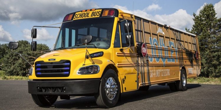 Daimler first winner in Virginia’s massive V2G electric school bus procurement