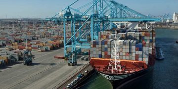 APM Terminals selling Rotterdam terminal to Hutchison Ports