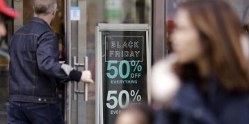 Stronger Q3 spending offset by inventories, revised U.S. economic report says