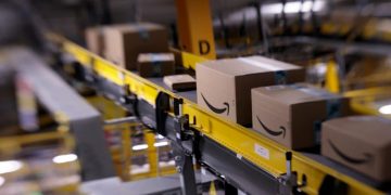 ‘It’s nothing like what they say’ – on the inside of an Amazon warehouse
