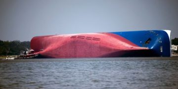 Company hired to extract cargo ship months after it capsized – U.S.