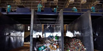 RAK residents to get free mobile talk time and grocery coupons as recycling incentives