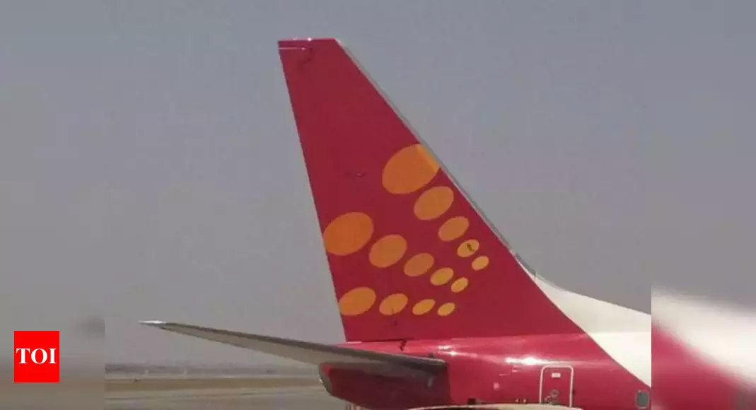 SpiceJet freighter returns to Mumbai after warning over main cargo door