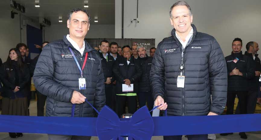 Andrés Bianchi, LATAM Cargo Group CEO and Gustavo Figueiredo, GRU Airport CEO.