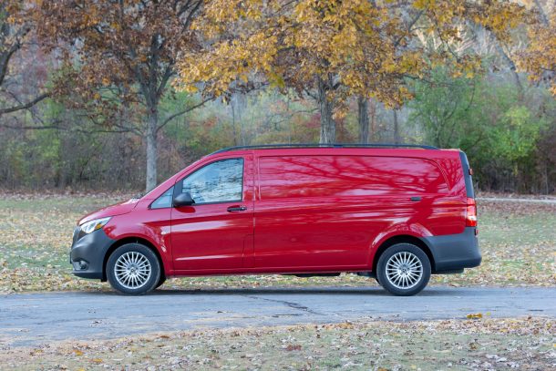 2019 Mercedes-Benz Metris profile