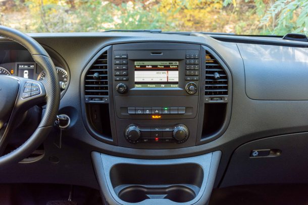 2019 Mercedes-Benz Metris center stack