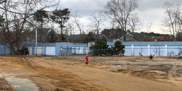 Owner’s bid for more storage units stalls in Eastham – News – capecodtimes.com