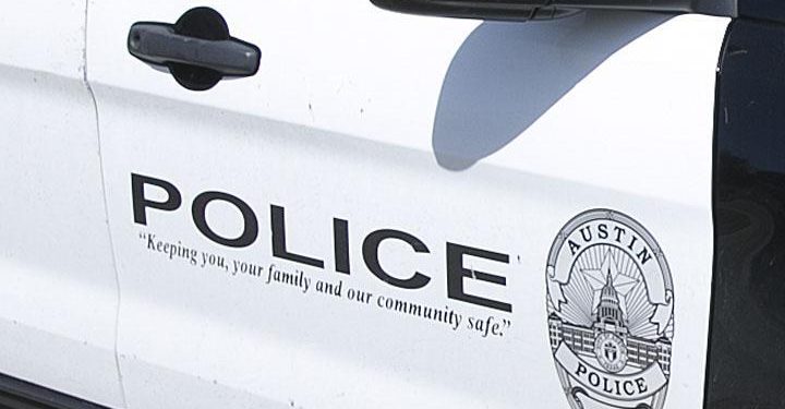 UPDATE: Southbound I-35 reopened after truck lost its cargo, police say – News – Austin American-Statesman
