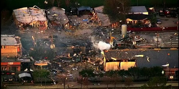 2 killed, 20 injured when warehouse explosion shakes Houston – WTVM