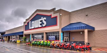 Lowe’s invests $1.7 billion to update its digital supply chain