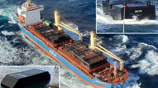 German freighter lost deck cargo, interrupted voyage, Atlantic, Spain – Maritime Bulletin