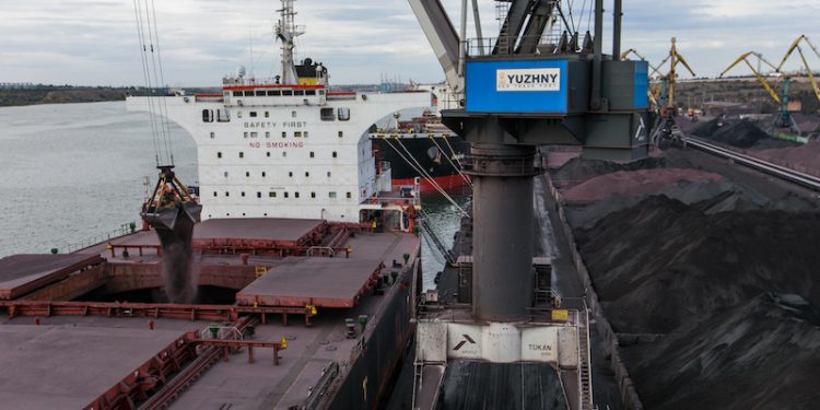 Sea Commercial Port “Yuzhny” beats its own record in cargo handling