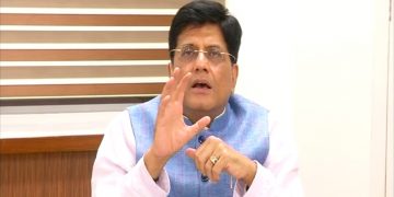 Piyush Goyal instructs customers that they will receive compensation for delayed cargo delivery