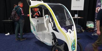 Wello Family, Smart E-Cargo Bike with Solar-powered Assistance