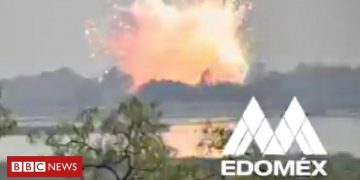 Mexico pyrotechnics warehouse explosion caught on camera
