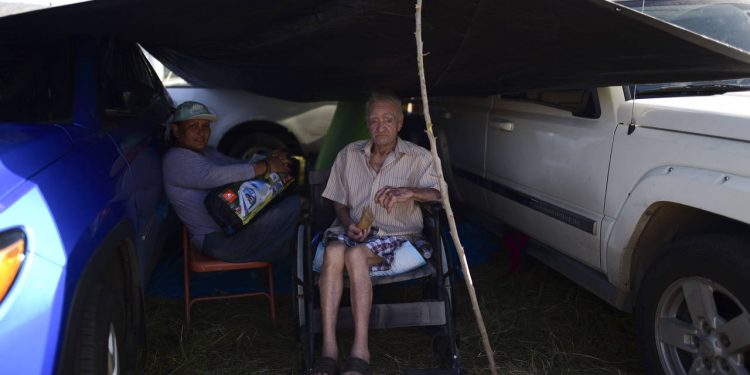 Discovery of unused disaster supplies angers Puerto Rico