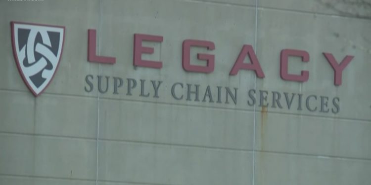 100 warehouse workers in Jeffersonville rally to save their jobs
