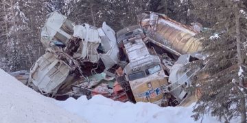 Train safety investigator wants RCMP to probe fatal CP mountain crash