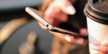 Blockchain-backed app puts coffee supply chain map in consumer hands
