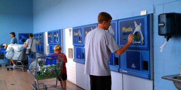Walmart Wants Companies And Consumers To Work Together To Reduce Plastic Pollution