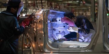 China’s autoparts supply chain will be disrupted by coronavirus, industry association says