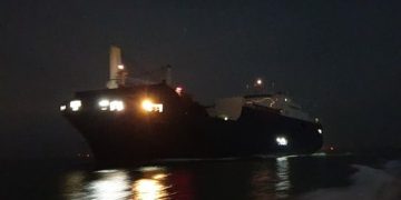 Fury as Saudi Arabian cargo ship stops at Kent port in darkness