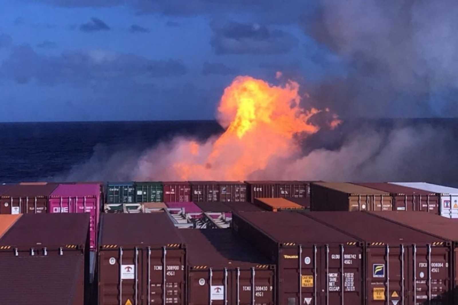 Yantian Express fire Hapag Lloyd BSU Pic