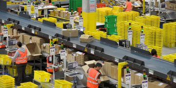Amazon workers in Staten Island plan strike over coronavirus safety
