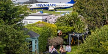 Nighttime cargo flights to now avoid Leigh