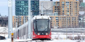 Today’s letters: Light-rail politics interferes with procurement