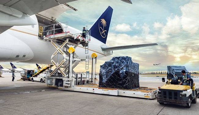 Hariri: Cargo operations will continue on humanitarian and commercial basis