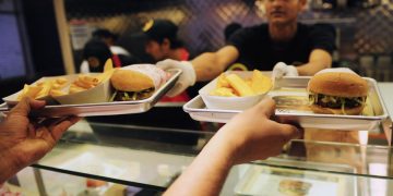 Morningstar Rates First Ethereum Security In $39 Million Fatburger Deal