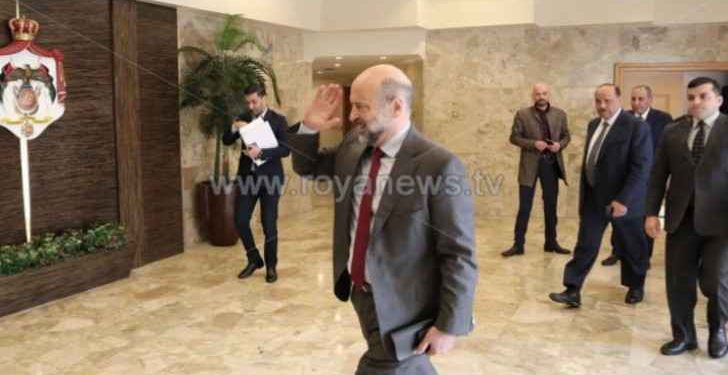 Razzaz: Jordan has sufficient stocks of food and