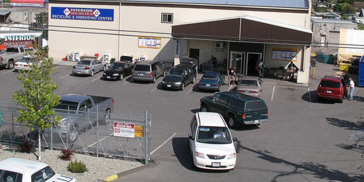 Three Okanagan businesses recognized for recycling oil – Salmon Arm Observer