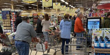 Grocery stores challenged by shopping surge, supply chain bottlenecks