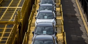 Renault-Nissan, VW’s Seat halt Spain output after virus hits supply chain