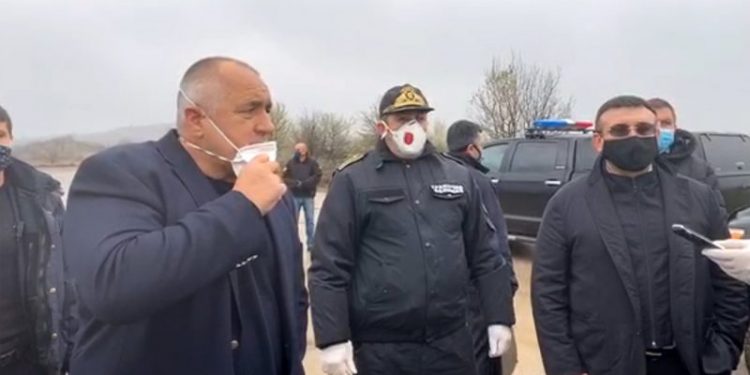 Bulgaria proposes to take over EU truck cargo, drive it to Turkey – EURACTIV.com