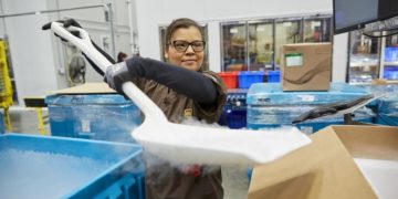 UPS achieves CEIV pharma in Singapore