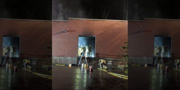 Firefighters battle blaze at Gwinnett County clothing warehouse