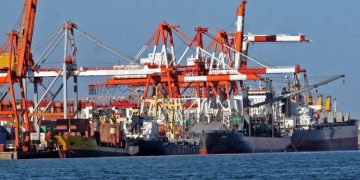 Firms told: Develop alternative supply chain