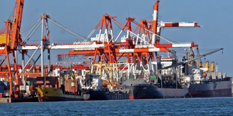 Firms told: Develop alternative supply chain