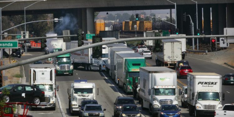 Riverside stops warehouses on Northside for at least 45 days – Press Enterprise