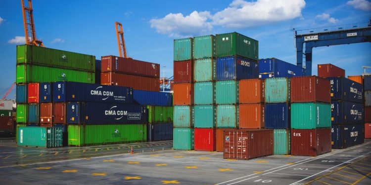 Expeditors International of Washington, Inc. (NASDAQ:EXPD) – Expeditors International Profits Hit By Falling Volumes And Rates