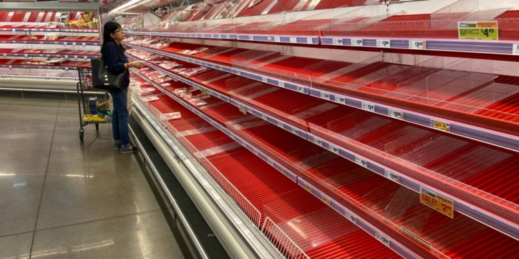 Despite empty store shelves, grocery association says supply chain ‘very strong’